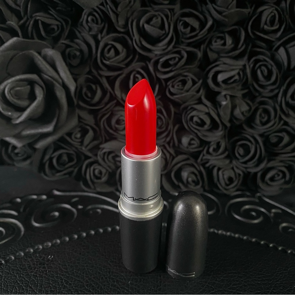 MAC Proud to be Canadian Lipstick